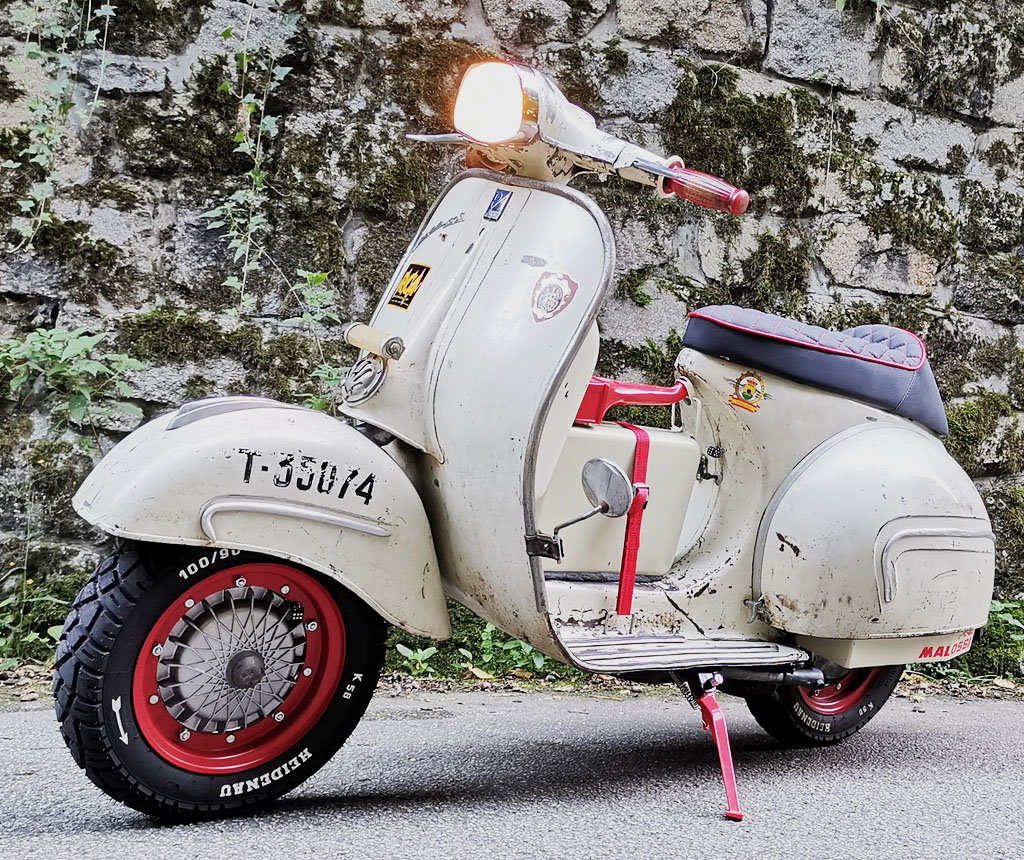 Streamline Seats Vespa Pace