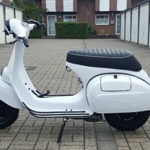 04_Vespa_Pace_Touring